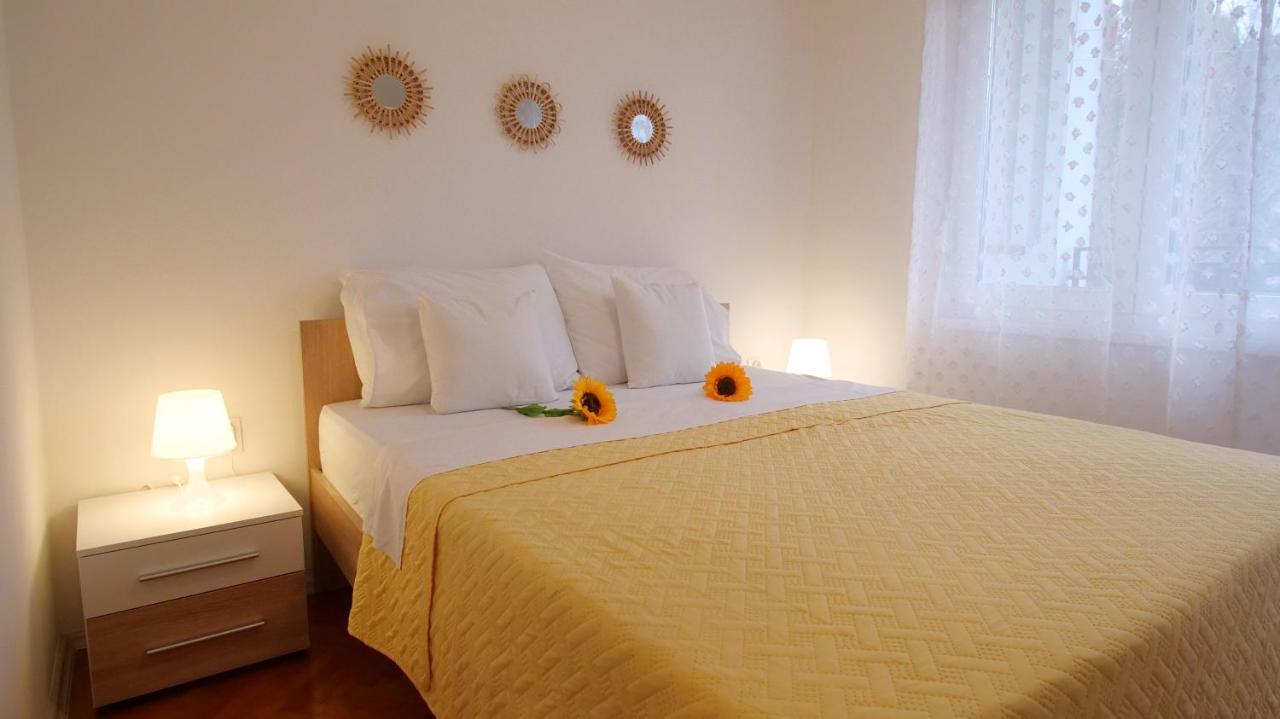 Arena Apartment With 3 Bedrooms In The City Center 普拉 外观 照片