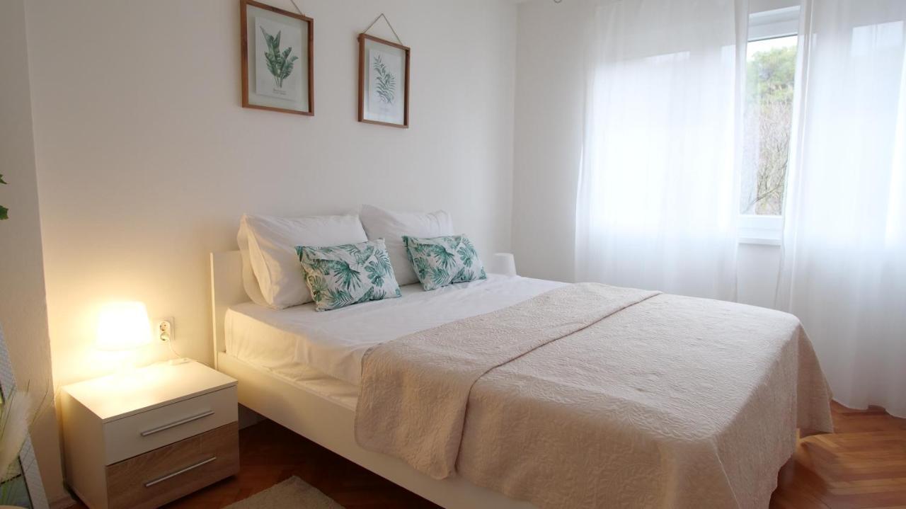 Arena Apartment With 3 Bedrooms In The City Center 普拉 外观 照片