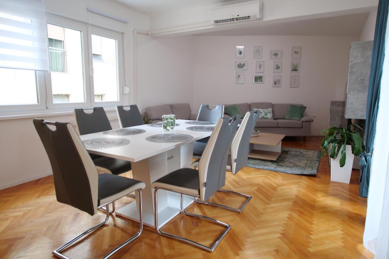 Arena Apartment With 3 Bedrooms In The City Center 普拉 外观 照片
